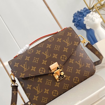 Louis Vuitton - Pochette Métis Handbag in Monogram Canvas
