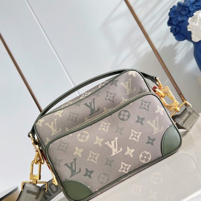 Louis Vuitton - Nil Crossbody Bag