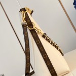Louis Vuitton Multipass Handbag with Monogram canvas and woven chain strap