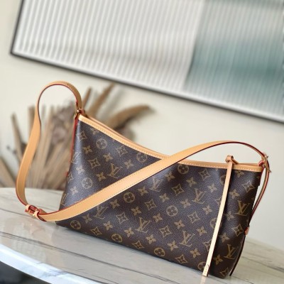 Louis Vuitton - M28101 CarryAll EastWest Monogram Handbag