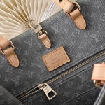 Louis Vuitton OnTheGo MM M13189 Gray Monogram Denim Tote Bag with Leather Trim
