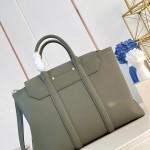 Louis Vuitton Georges Tote Bag M23153 in Cuir Millésime grained leather