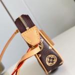 Louis Vuitton Monogram Origine Accessory Pouch M27718