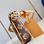 Louis Vuitton Monogram Origine Accessory Pouch M27718