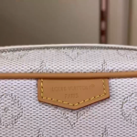 Louis Vuitton Boarding Messenger Bag M27155 in Waxed Cowhide Leather with Adjustable Shoulder Strap